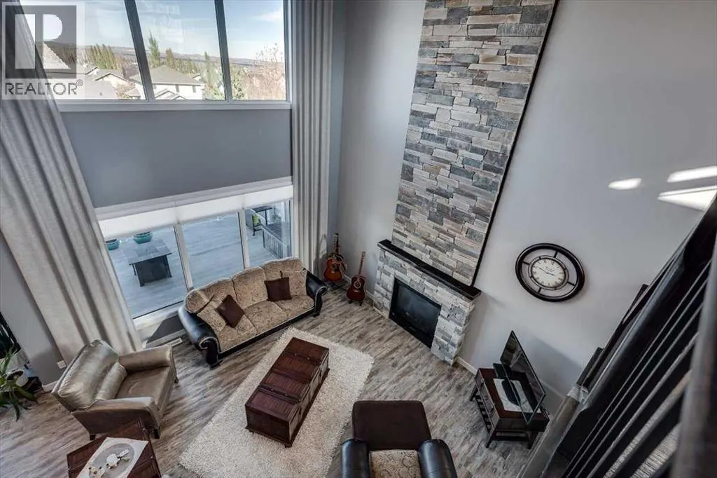 5 Leonard Close