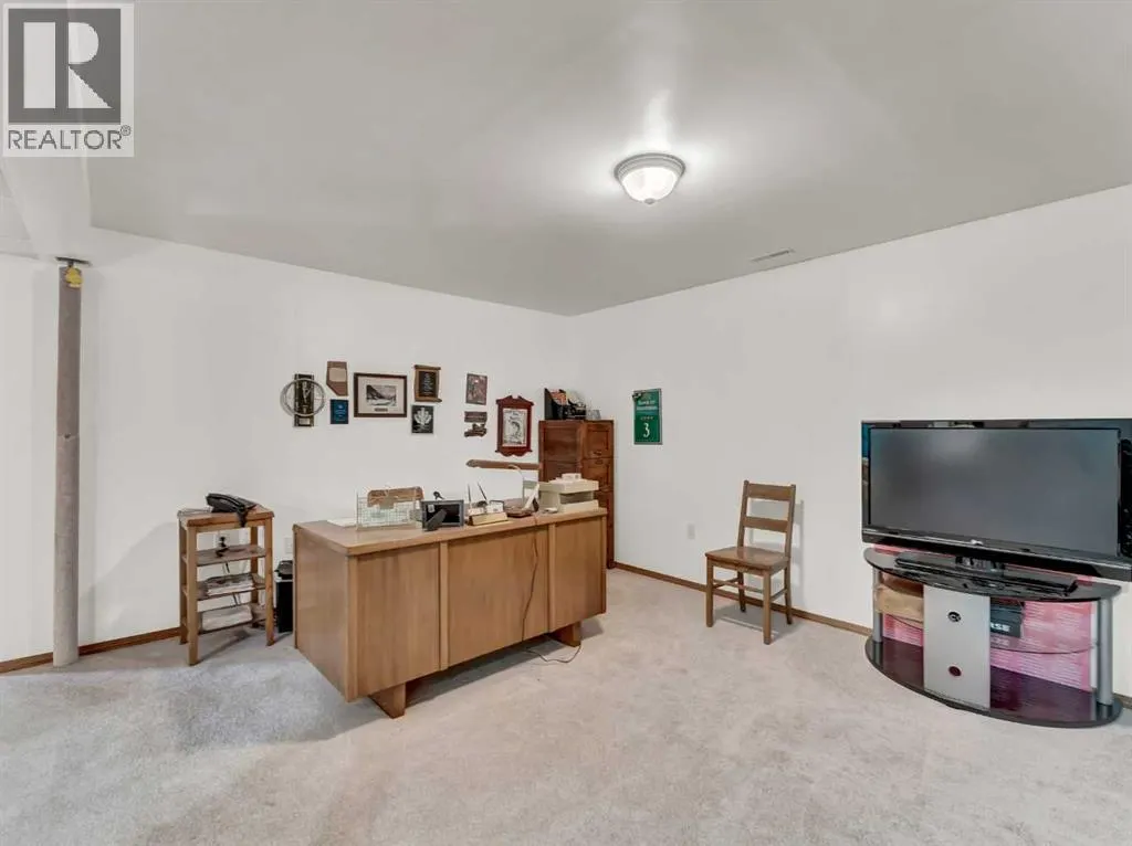 27 Turner Drive SE