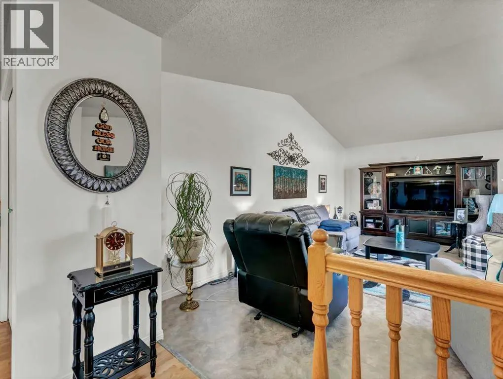 27 Turner Drive SE