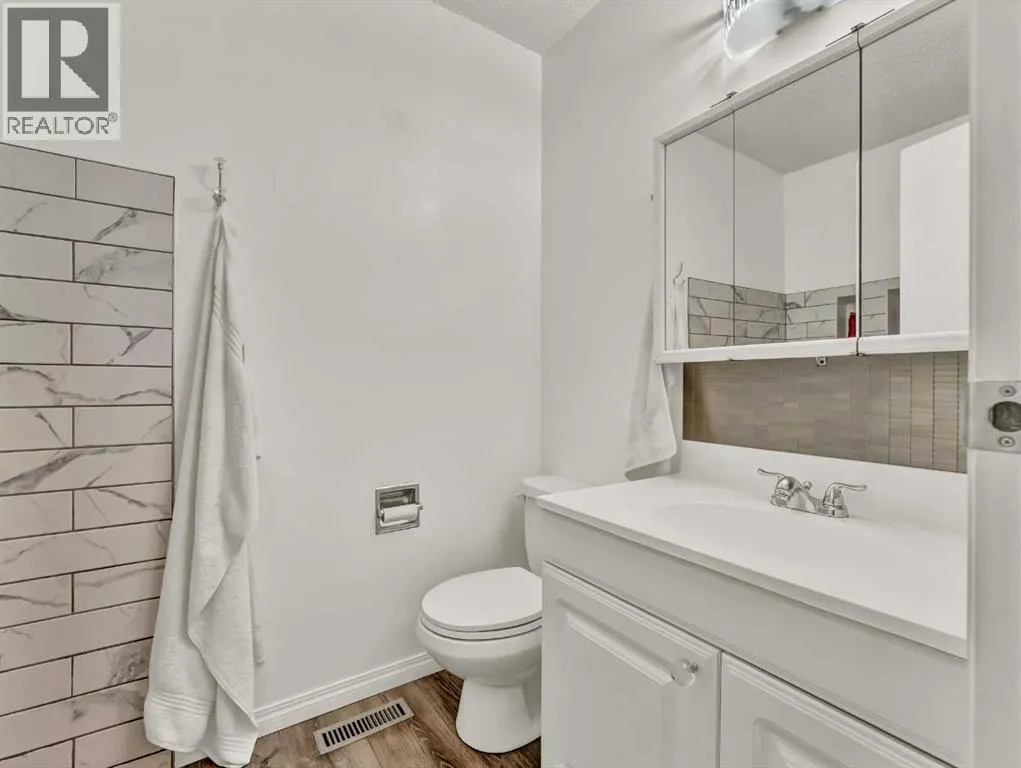 27 Turner Drive SE
