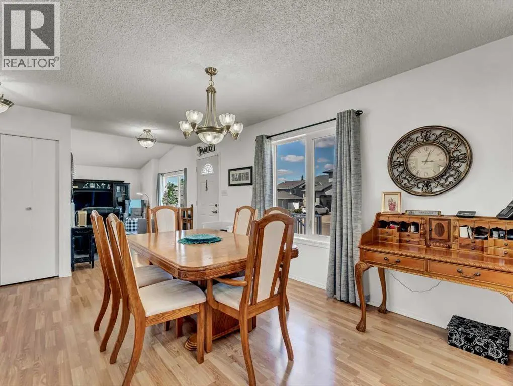 27 Turner Drive SE