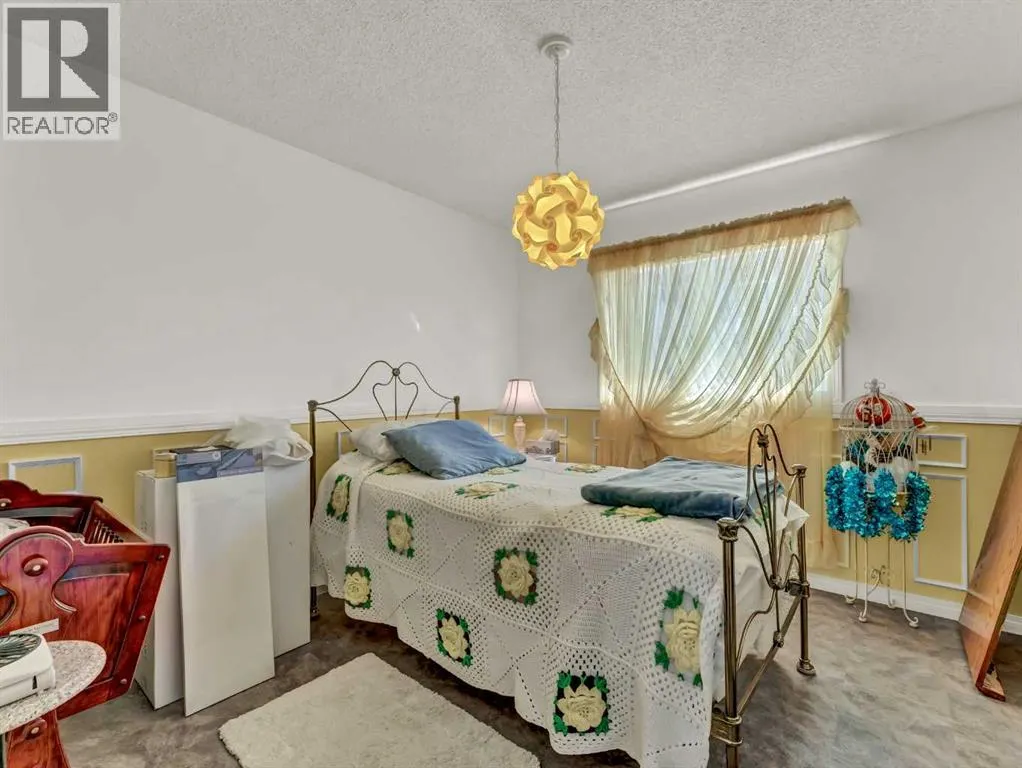 27 Turner Drive SE