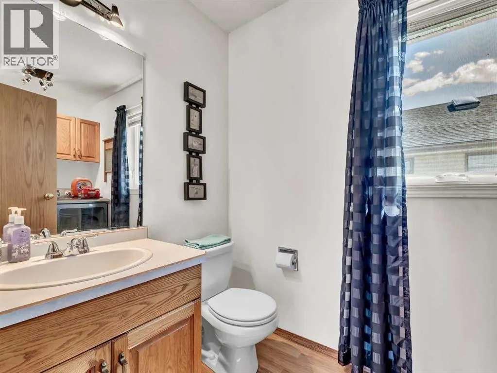 27 Turner Drive SE