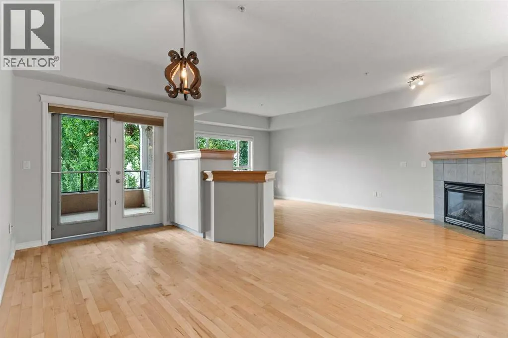 242, 30 Sierra Morena Landing SW