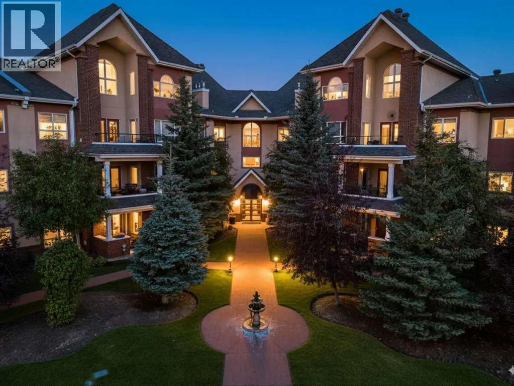 242, 30 Sierra Morena Landing SW