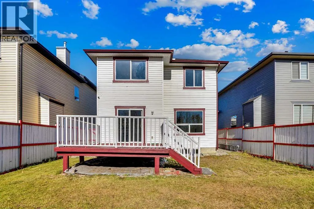 35 Taralea Place NE