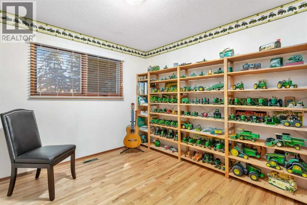 8, 38349 Range Road 270