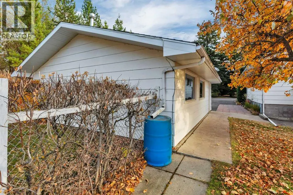 8, 38349 Range Road 270