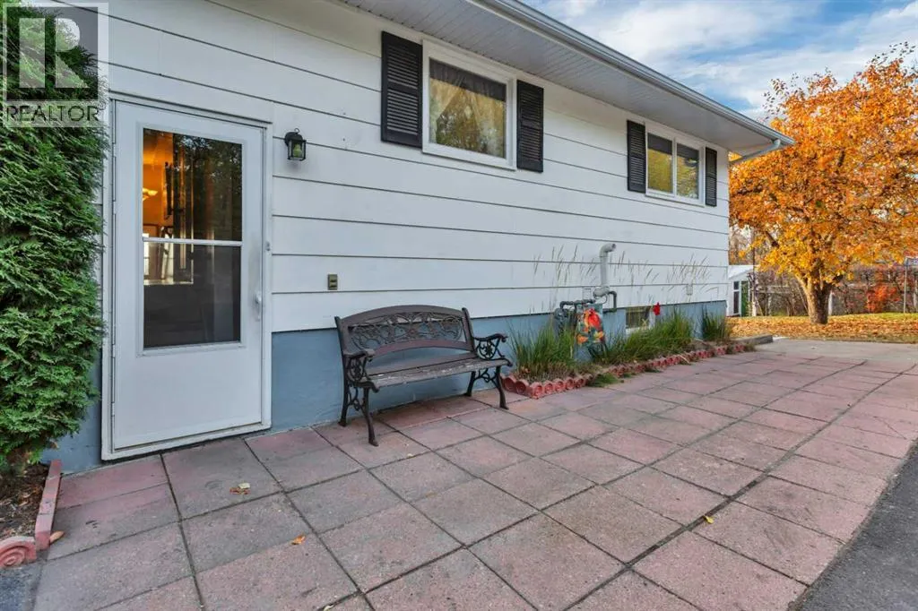 8, 38349 Range Road 270