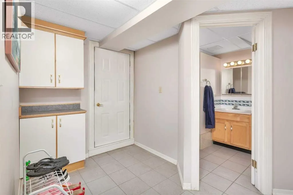 8, 38349 Range Road 270