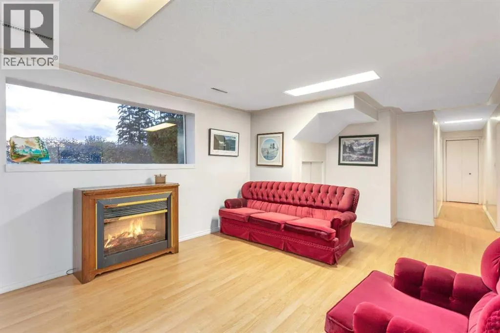 8, 38349 Range Road 270