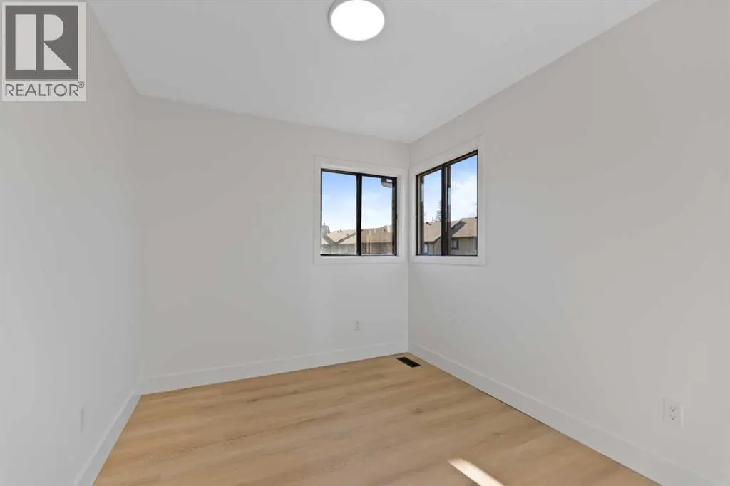 26 Glamis Gardens SW