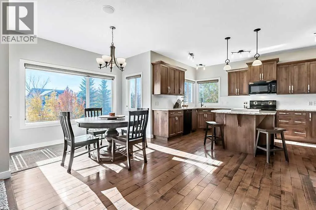 14 Crystal Green Grove