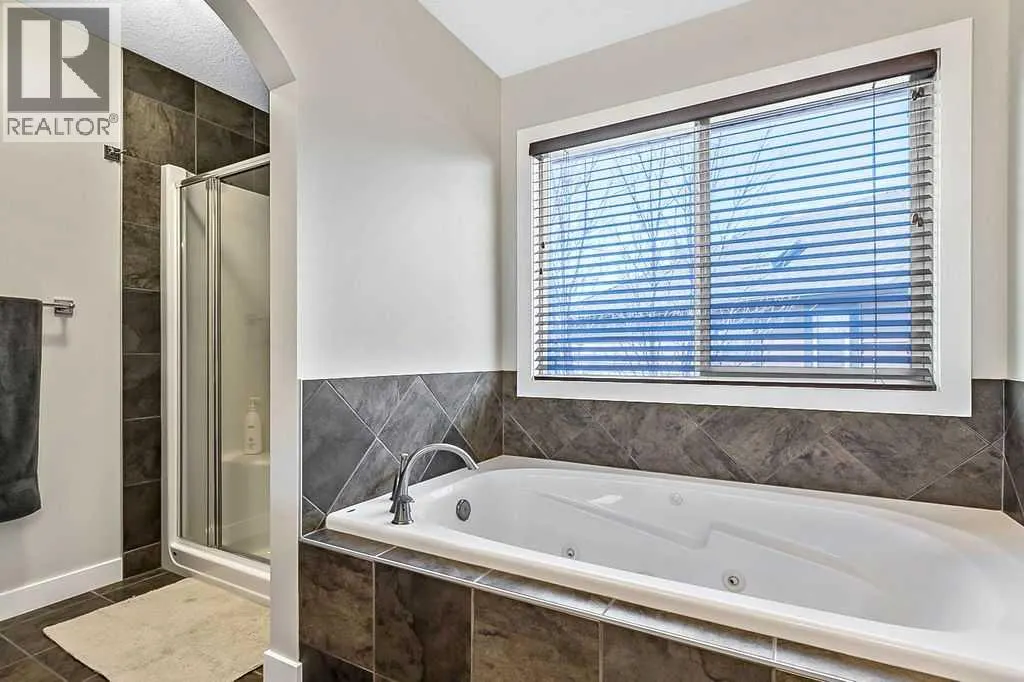 14 Crystal Green Grove