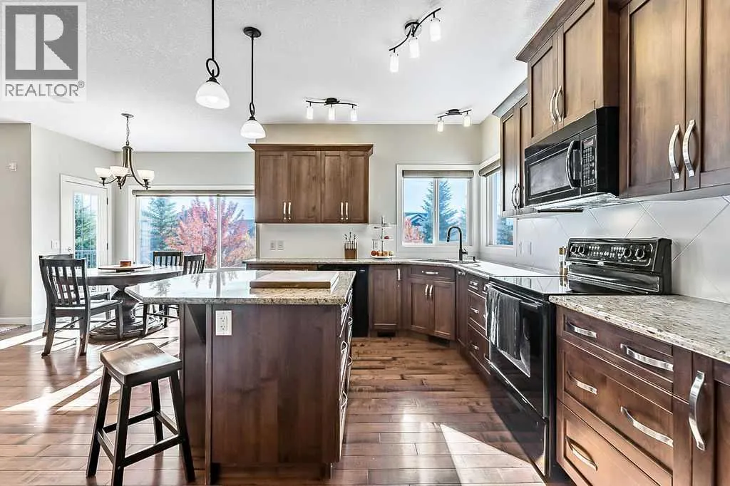 14 Crystal Green Grove