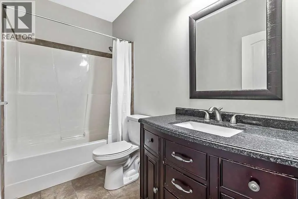 14 Crystal Green Grove