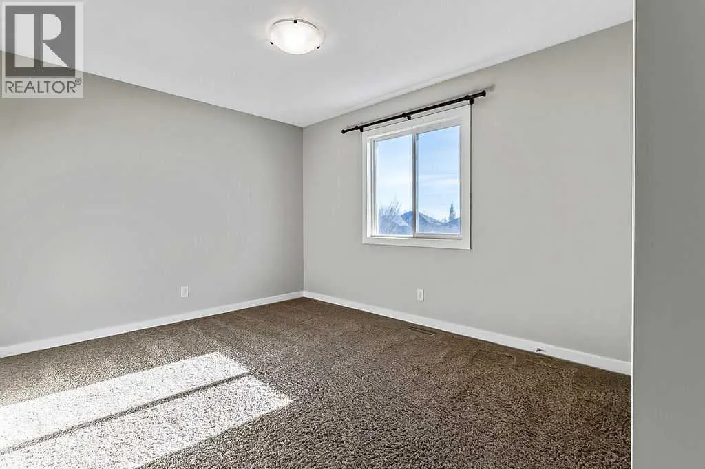 14 Crystal Green Grove