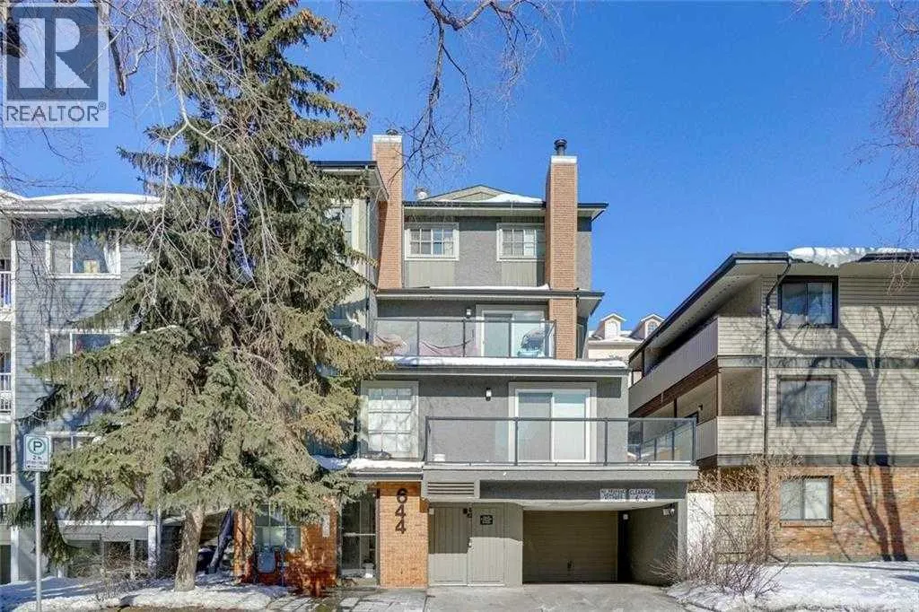 303, 644 Meredith Road NE