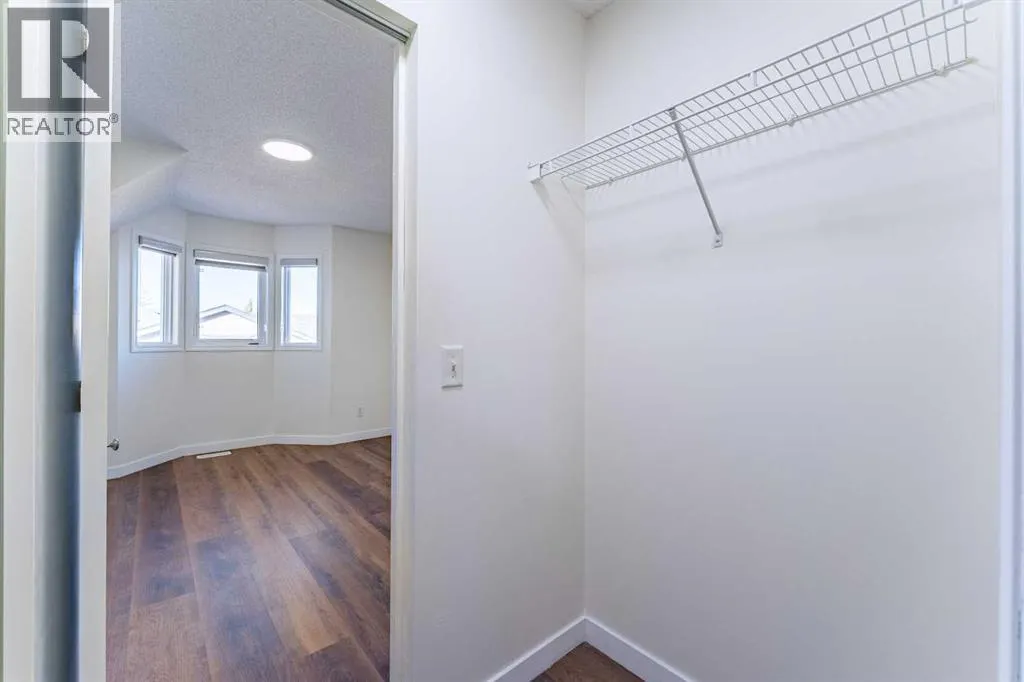 121 Eversyde Point SW