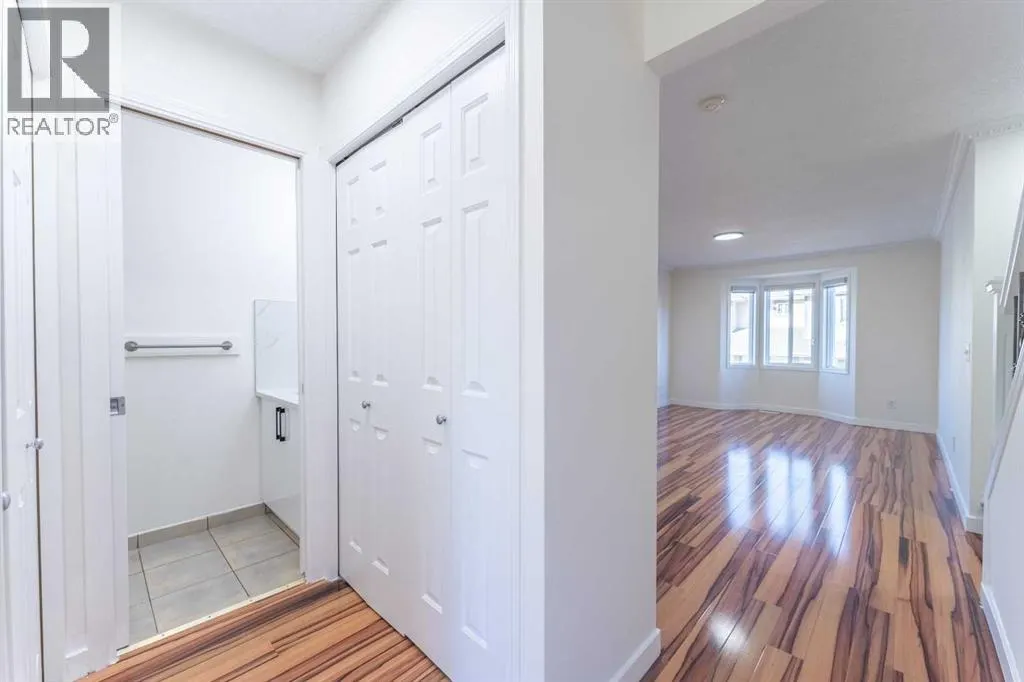 121 Eversyde Point SW