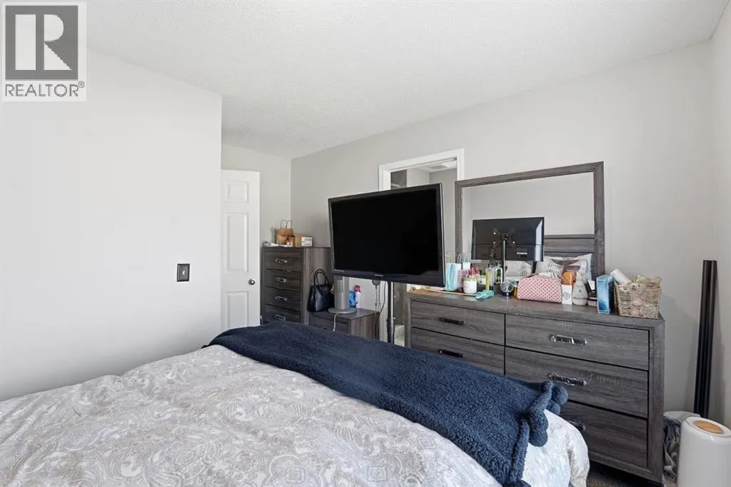 168 Copperfield Court SE