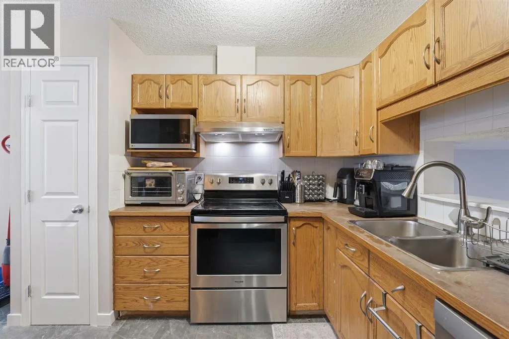 168 Copperfield Court SE