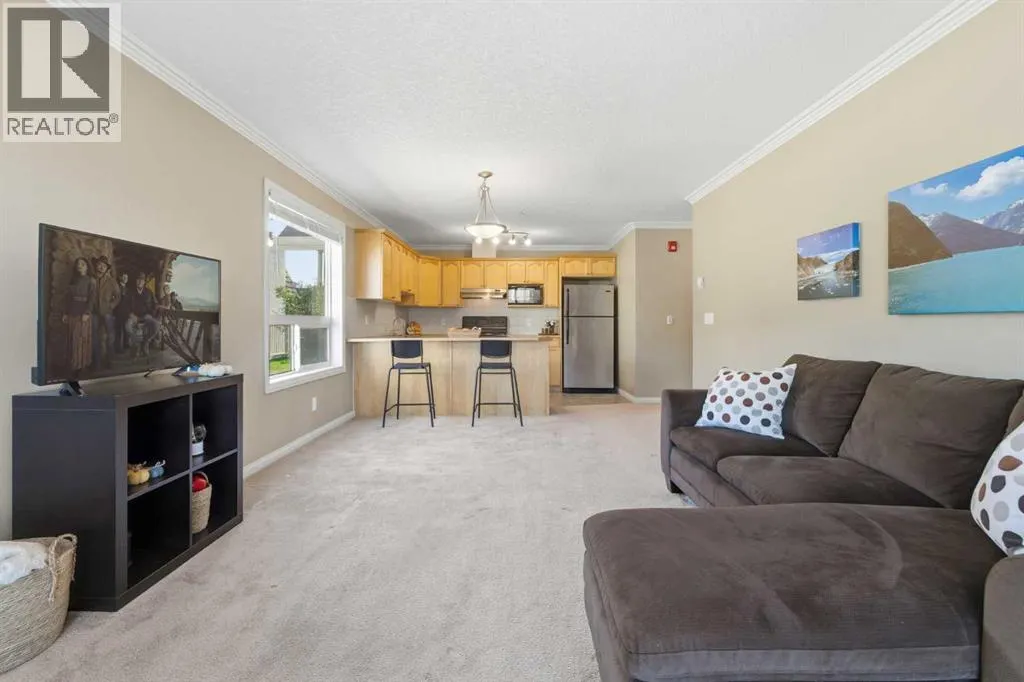 103, 128 Centre Avenue