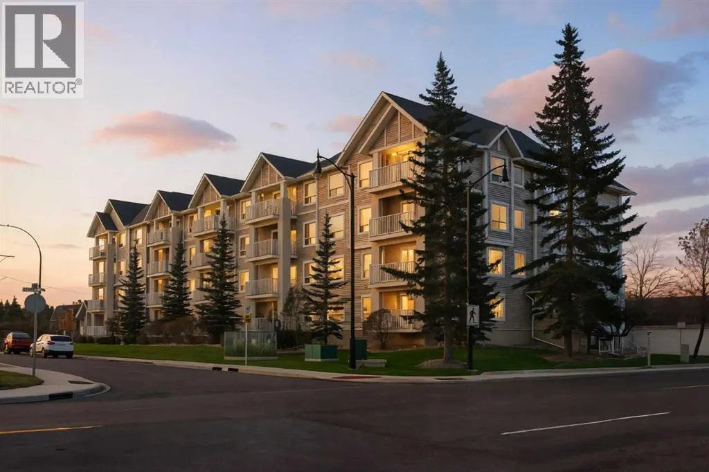 103, 128 Centre Avenue