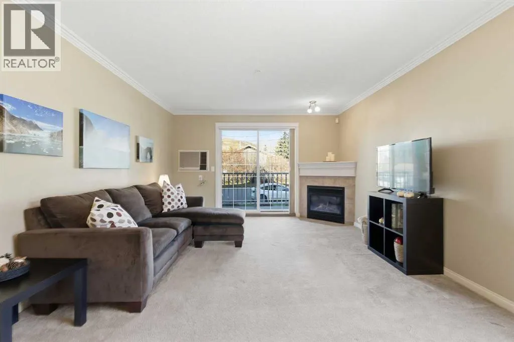 103, 128 Centre Avenue