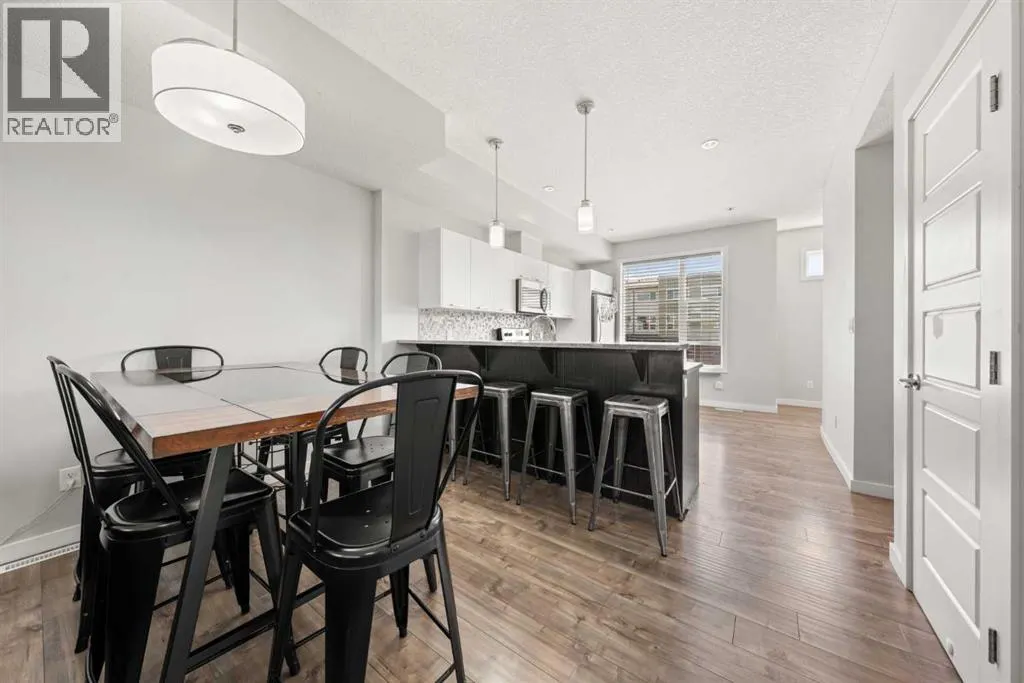 301, 70 Saddlestone Drive NE