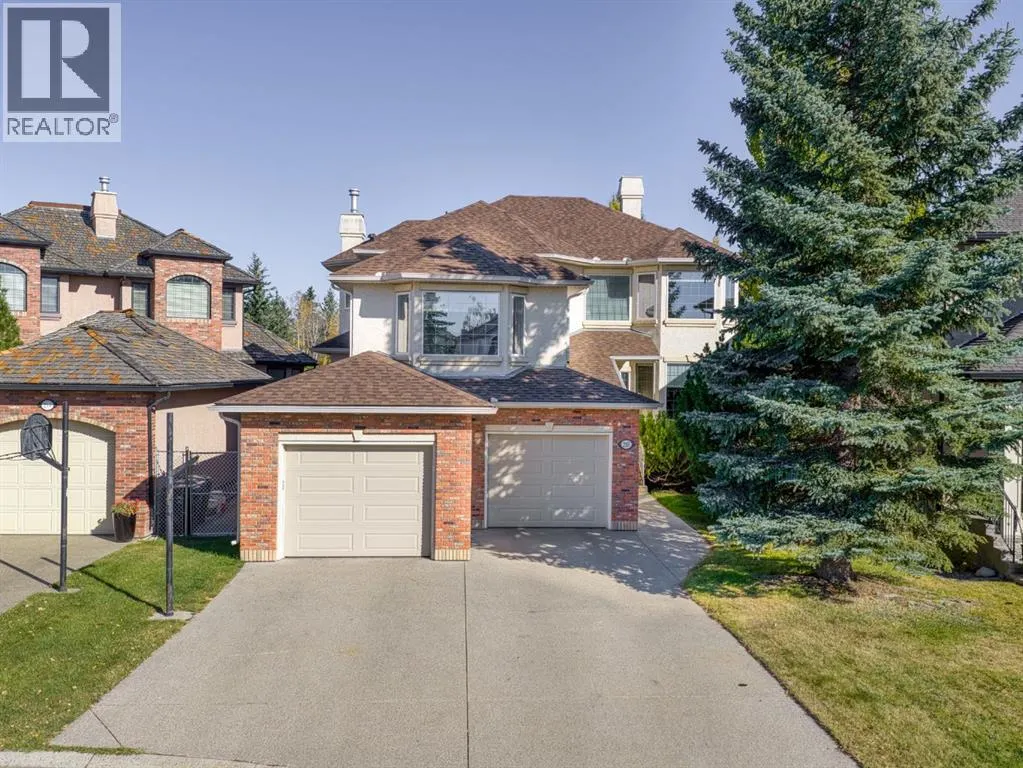 210 Evergreen Mews SW