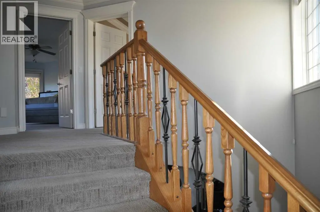210 Evergreen Mews SW