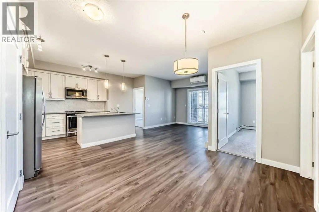 #305, 150 Auburn Meadows Manor SE