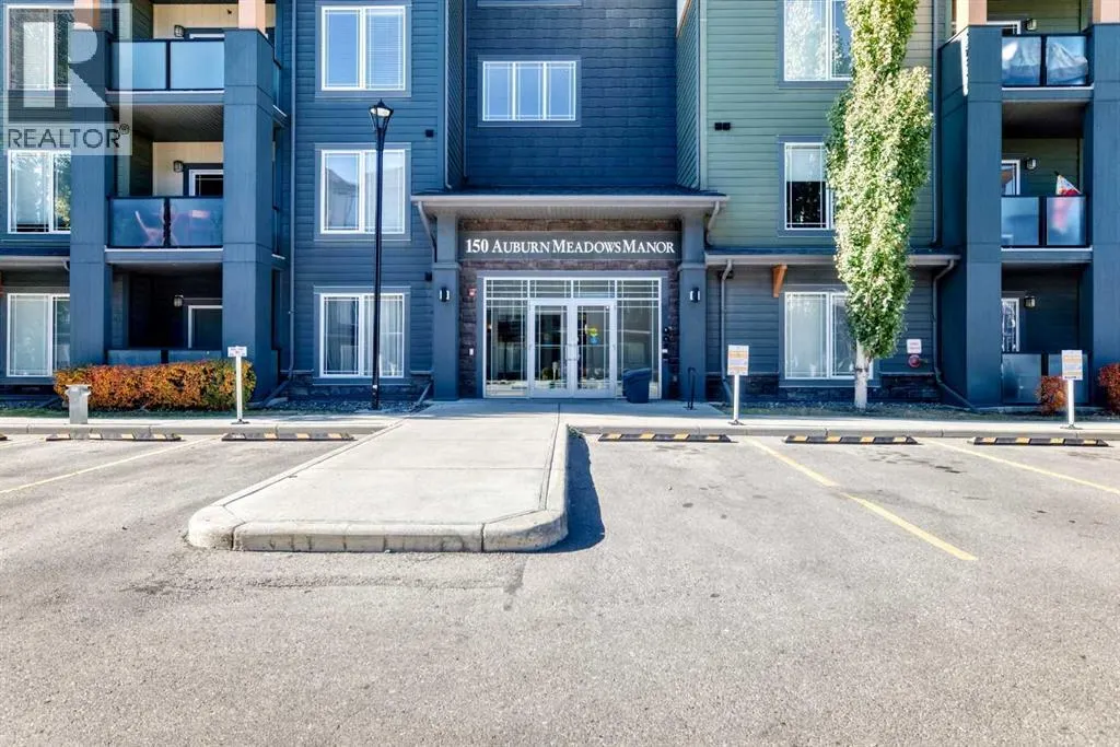 #305, 150 Auburn Meadows Manor SE