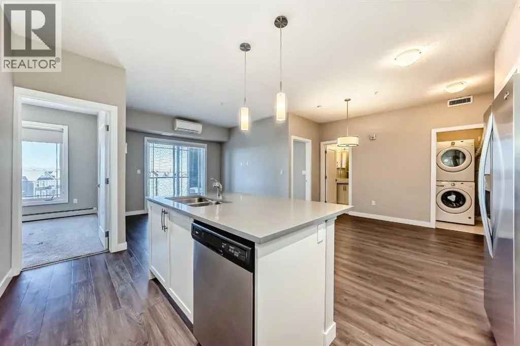 #305, 150 Auburn Meadows Manor SE