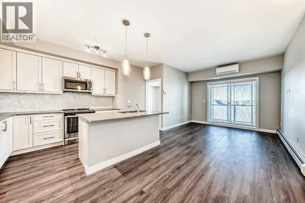 #305, 150 Auburn Meadows Manor SE