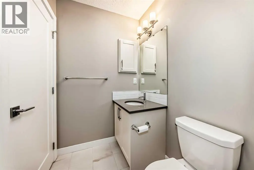 #305, 150 Auburn Meadows Manor SE