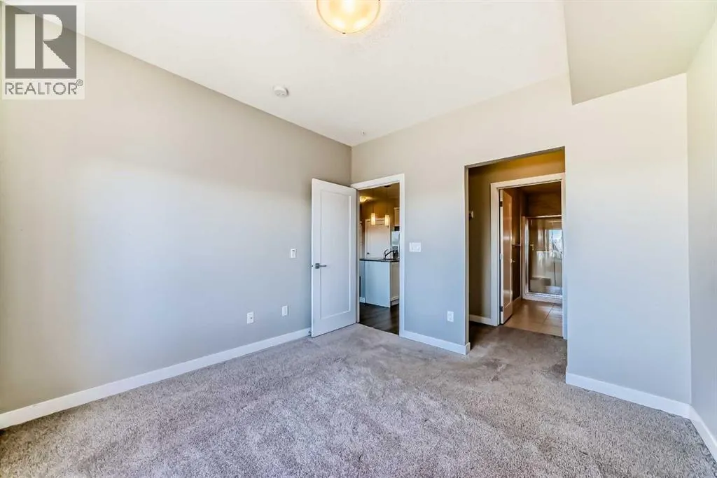 #305, 150 Auburn Meadows Manor SE