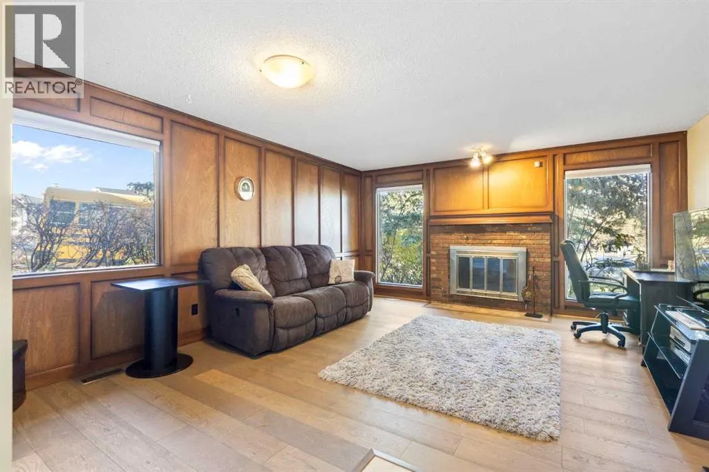 339 Ranchview Place NW
