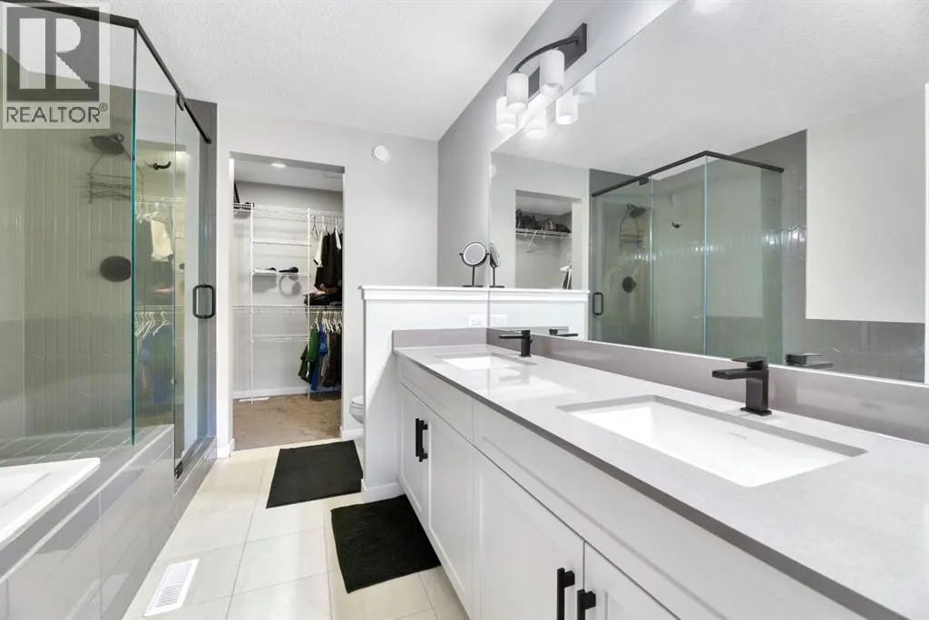 15 Creekside Grove SW