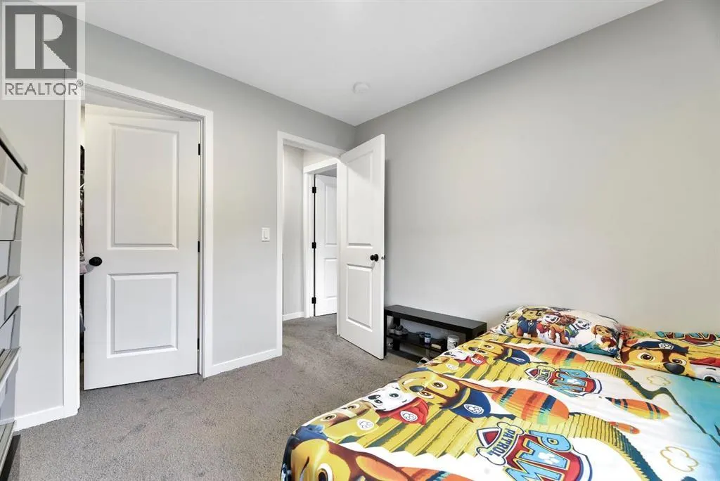 15 Creekside Grove SW