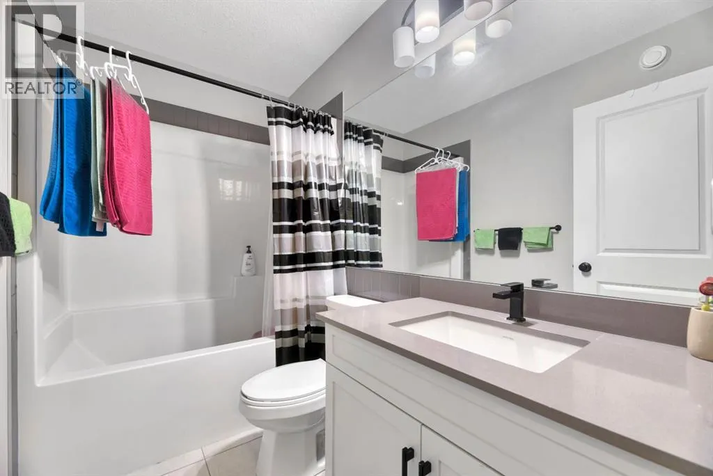 15 Creekside Grove SW