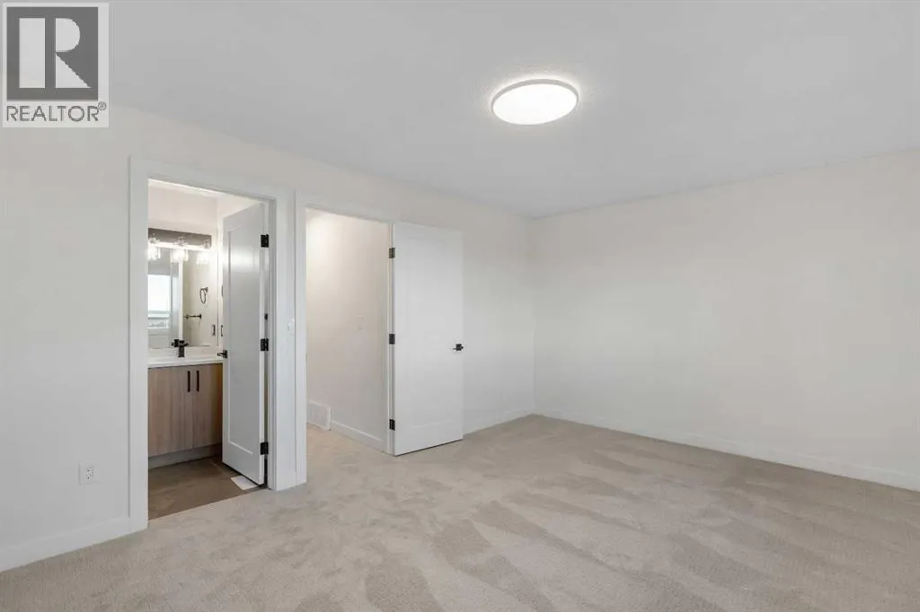 64, 23 Glamis Drive SW