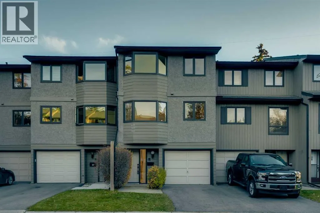 64, 23 Glamis Drive SW