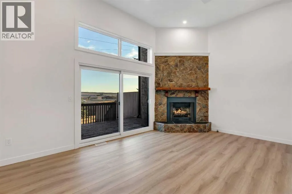64, 23 Glamis Drive SW