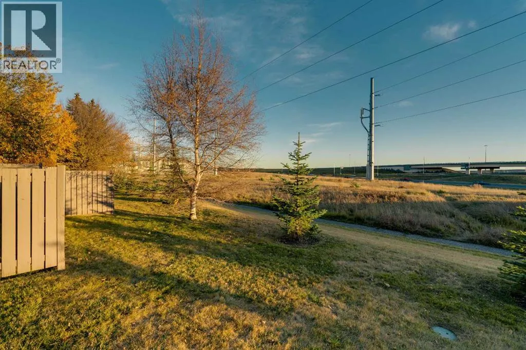 64, 23 Glamis Drive SW