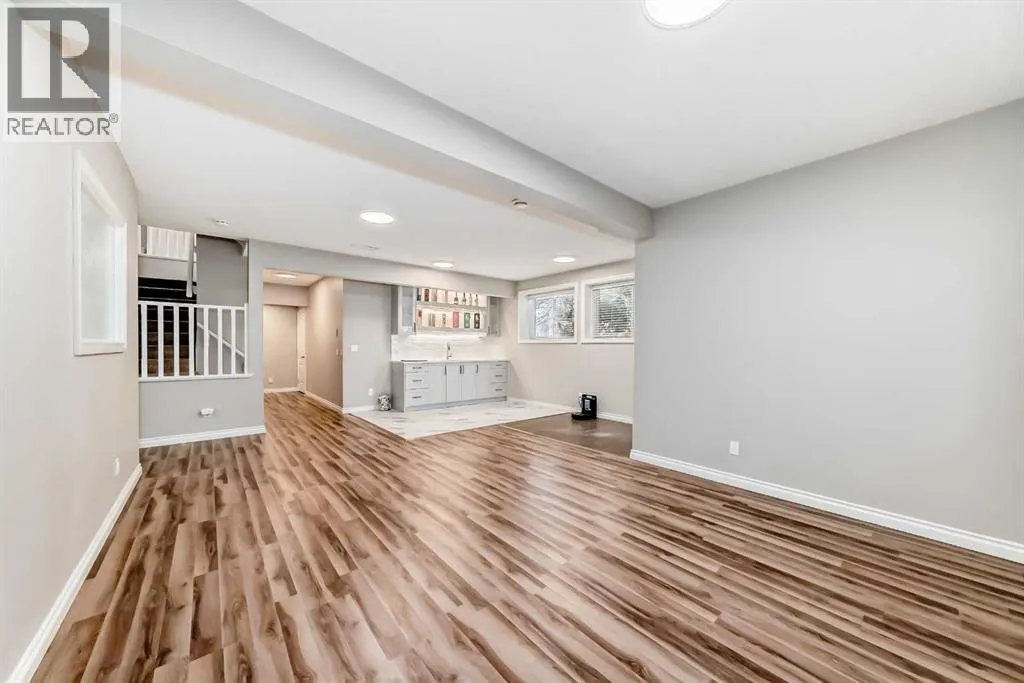 75 Cougar Ridge Heights SW