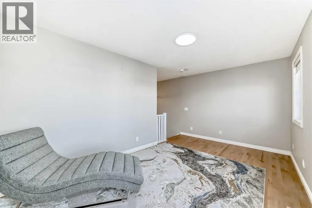 75 Cougar Ridge Heights SW
