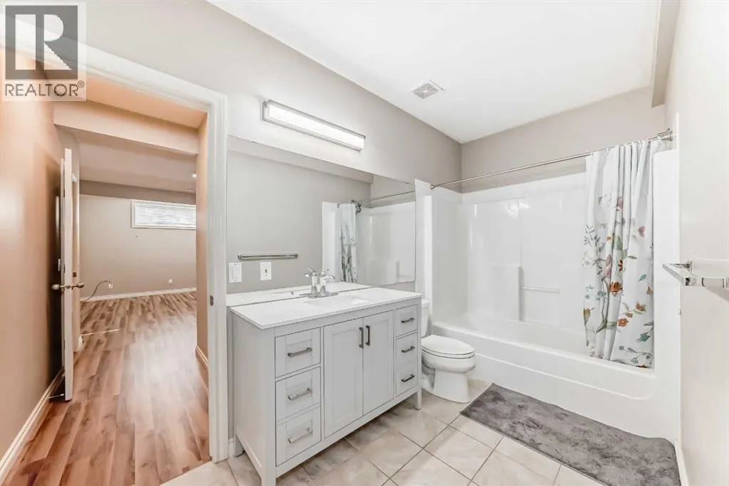 75 Cougar Ridge Heights SW