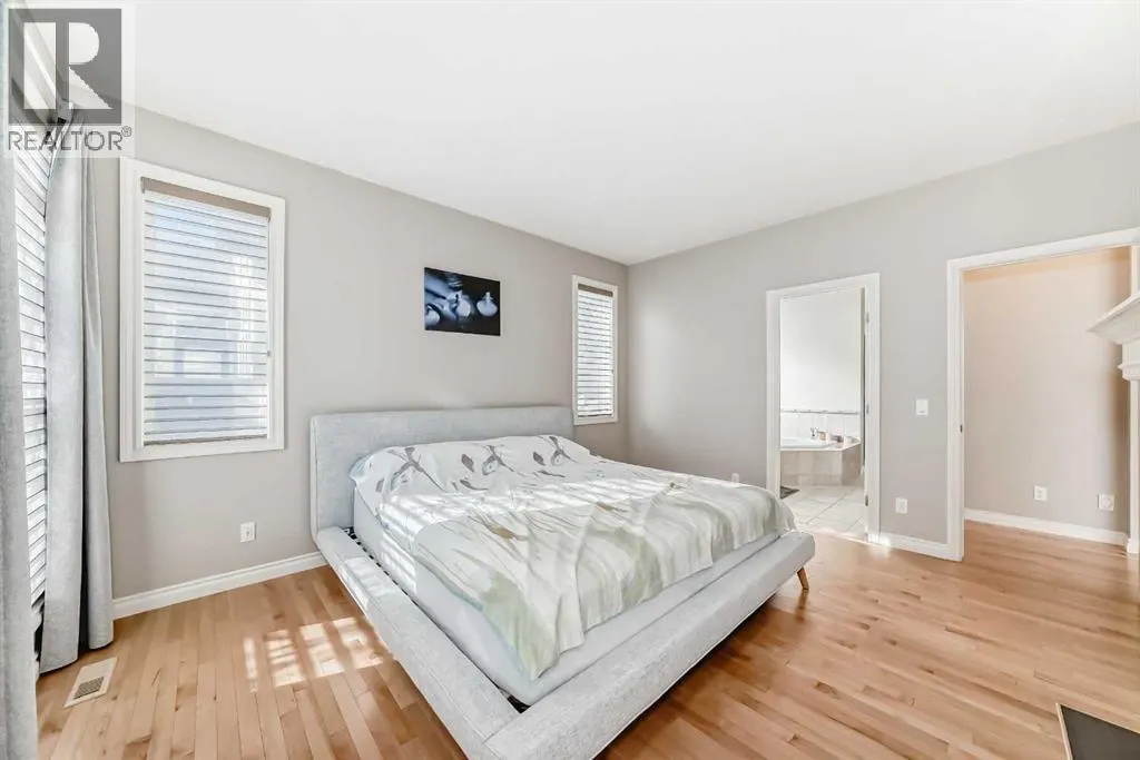 75 Cougar Ridge Heights SW